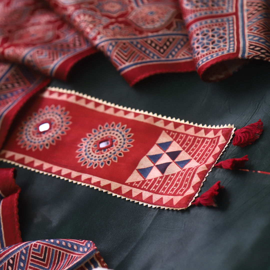 Haniya Dark Green Patch Work Mashru Silk Top with Stole Dupatta