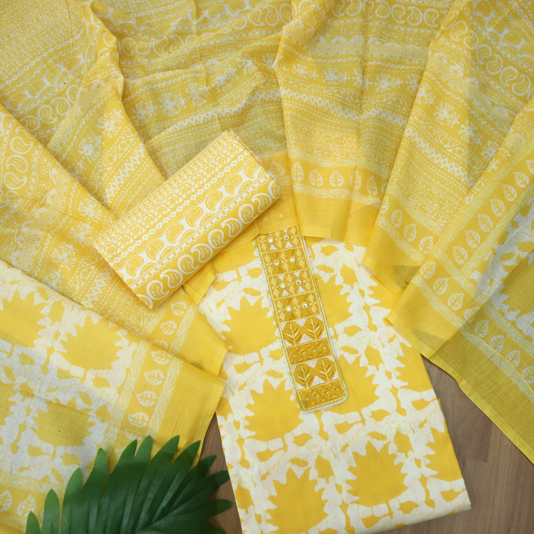 Ulfat Corn Yellow Patch Lace Work Floral Printed Cotton Suit Set