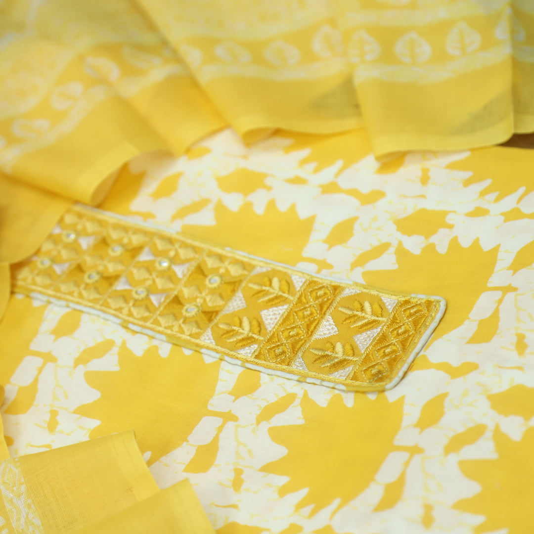Ulfat Corn Yellow Patch Lace Work Floral Printed Cotton Suit Set