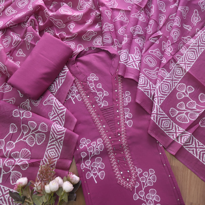 Rivaish Orchid Purple Zari Neck Work with Patra Floral Printed Cotton Suit Set