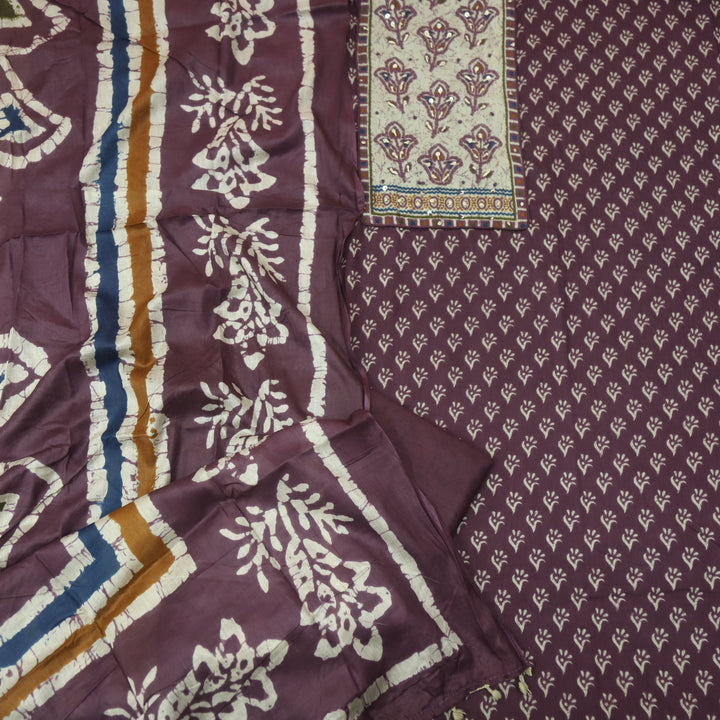 Ravaniya Berry Purple Kantha Work Patch Neck Work Printed Cotton Suit Set
