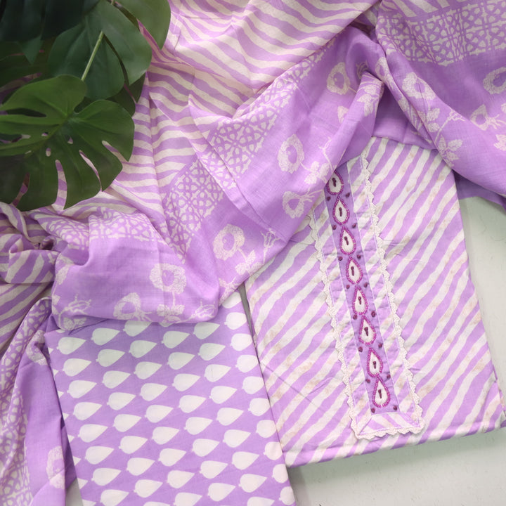 Farheen Soft Lilac Moti Work Neck Patch in Leheriya Printed Cotton Suit Set