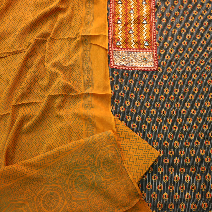 Chandni Pine Green Leheriya Printed Patch In Lotus Print Cotton Suit Set