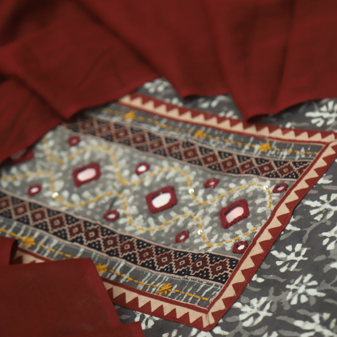 Kakaswi Frappe Tan Kutch Neck Work Printed Cotton Suit Set D2