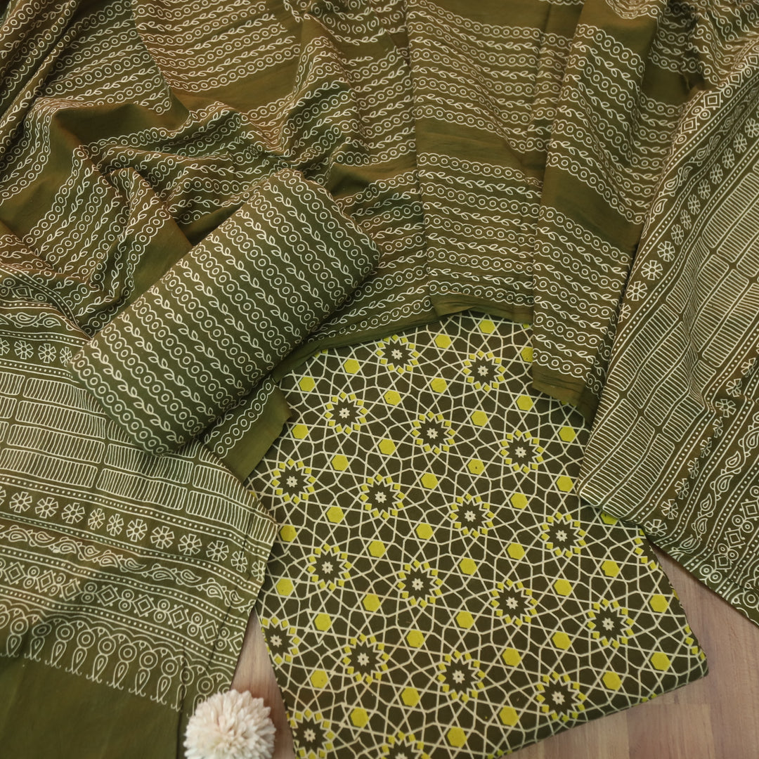 Temptation Pine Green All Over Block Printed Cotton Rayon Suit Set