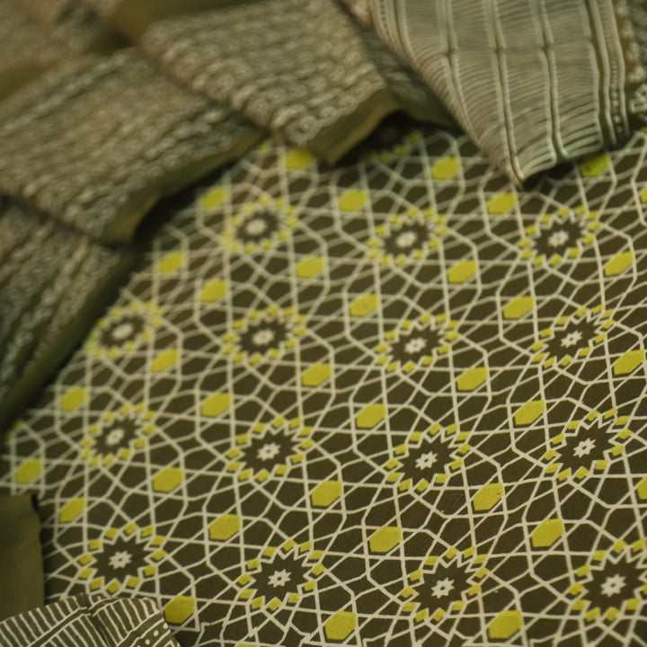 Temptation Pine Green All Over Block Printed Cotton Rayon Suit Set
