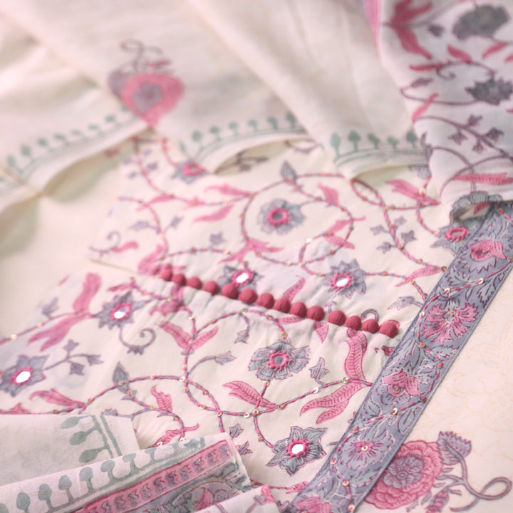 Billori White with Red Floral Print with Kantha and Patra Detailing Cotton Set