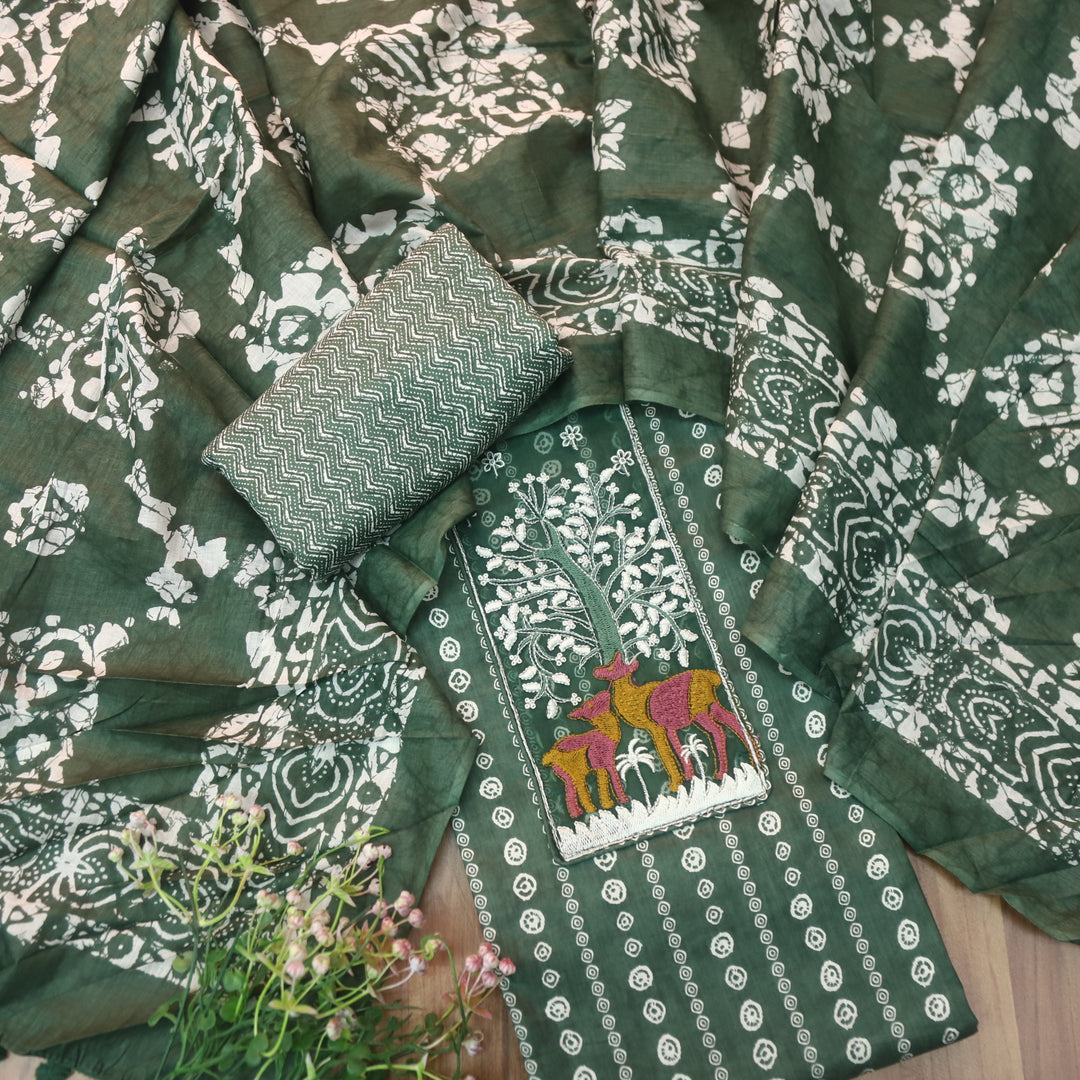 Saajna Sacramento Green Organza Deer Embroidery Patch Printed Cotton Suit Set