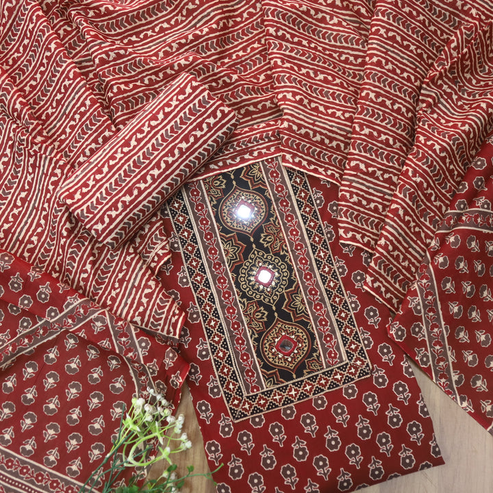 Gulabraas Maroon Red Patches with Kantha and Mirror Work Ajrak Cotton Set-D2