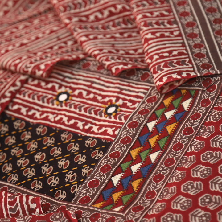 Gulabraas Maroon Red Patches with Kantha and Mirror Work Ajrak Cotton Set-D3