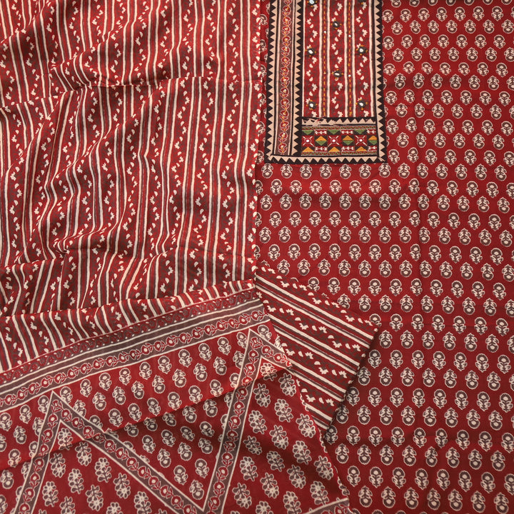 Gulabraas Maroon Red Patches with Kantha and Mirror Work Ajrak Cotton Set-D4