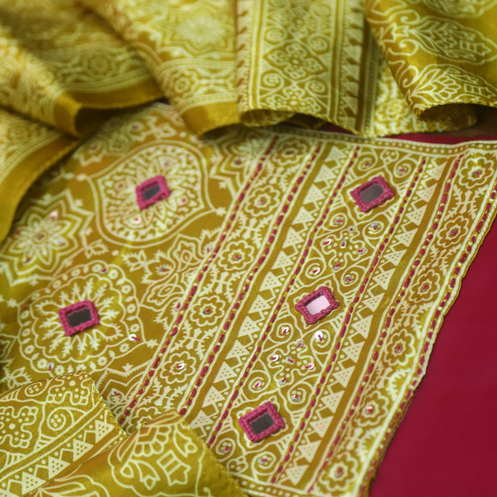 शर्बत Gulabrass Pink with Yellow Mashru Patch with Mirror Glazed Cotton Suit Set