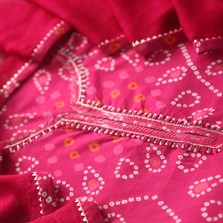 Riwaish Rani Pink Zari with Spiral Work and Thread Detailing Bandhani Print Cotton Set