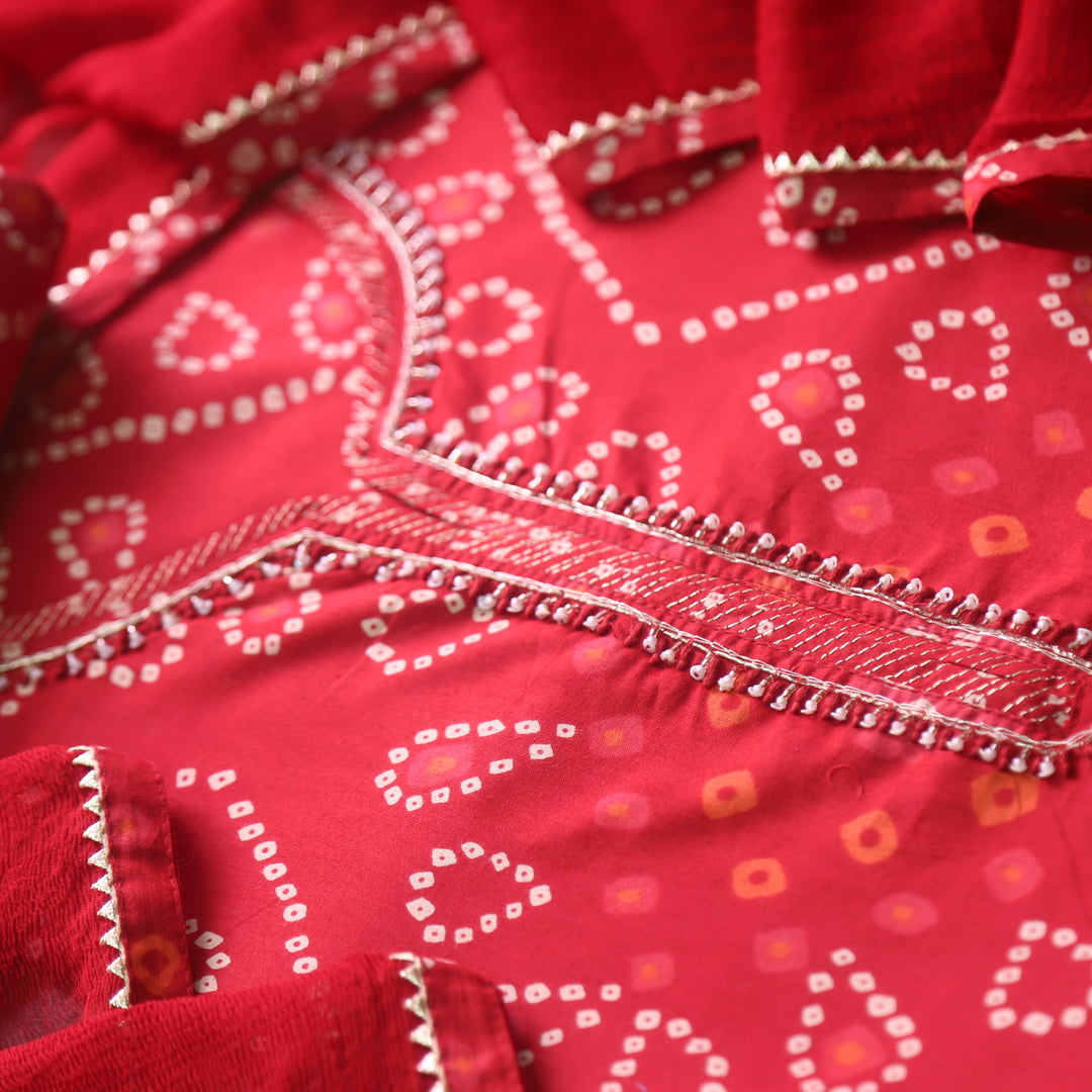 Riwaish Bride Red Zari with Spiral Work and Thread Detailing Bandhani Print Cotton Set