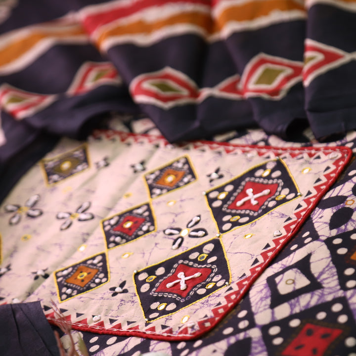 Roopdevi Black Batik Print with Thread and Patra Neck Work Cotton Set with Red Bottom