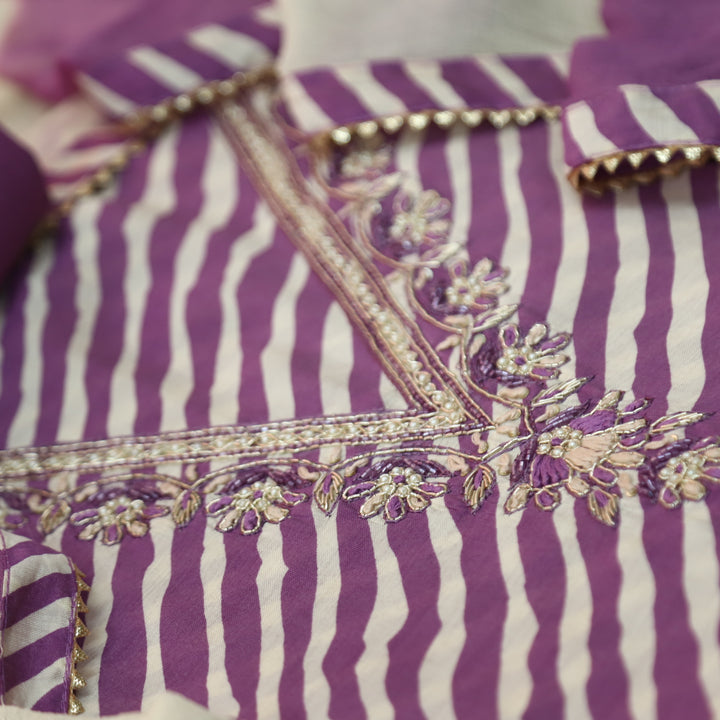 Sajna Orchid Purple All Over Leheriya Print with V Embellish Neck Work Modal Suit Set