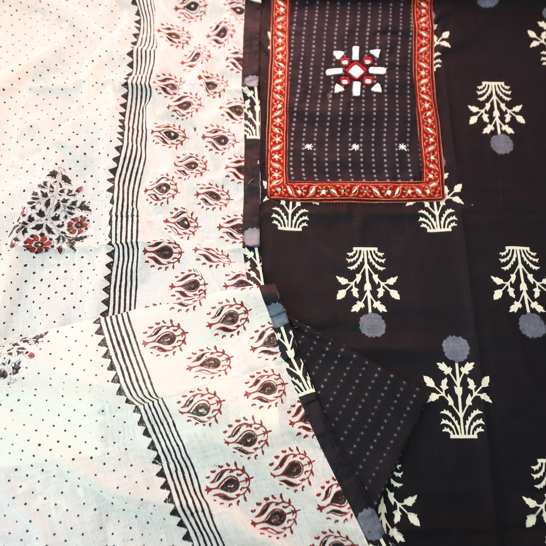 Roopshani Ebony Black Kutch Mirror Neck Work in Floral Printed Cotton Suit Set