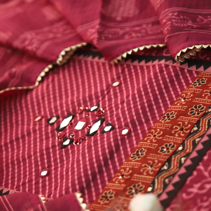 Kaashvi Mulberry Mauve Leheriya Print Yoke with Mirror in Printed Cotton Suit Set