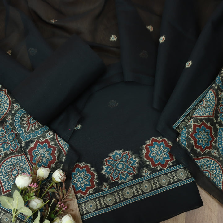 Dhun Ebony Black Thread Authentic Jamdani Weaved Hem Suit Set