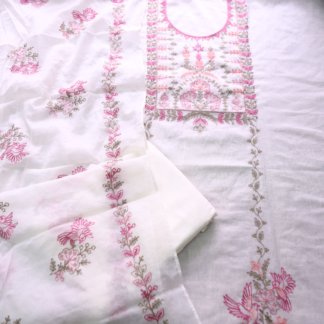 Musafir Pearl White All Over Kashida Thread Neck Work in Chanderi Suit Set