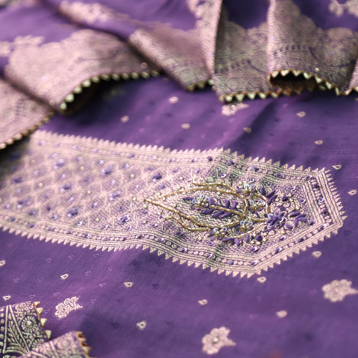 Darmiyan Orchid Purple Zari Weaved Work with Kardana Detailing Dola Silk Set