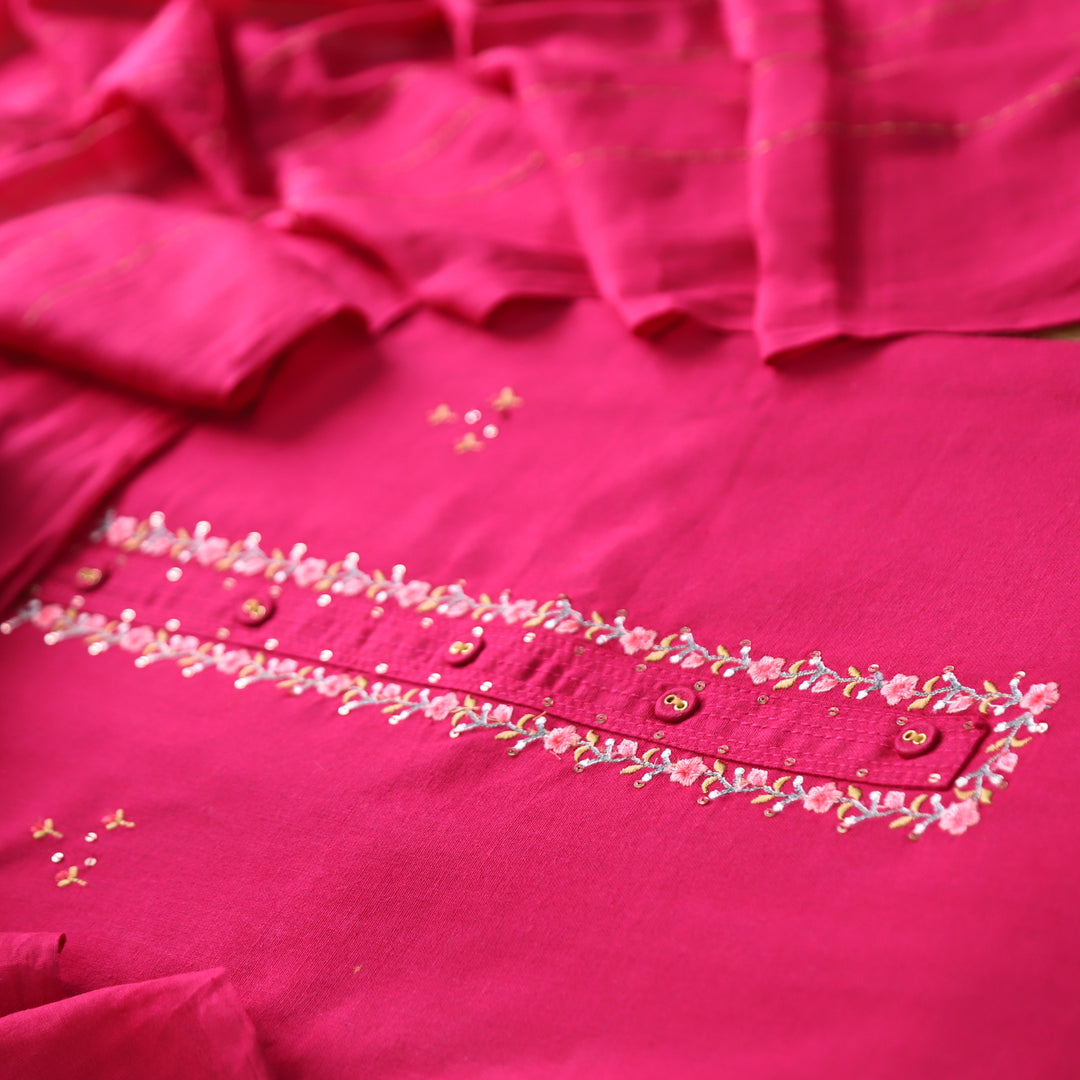 Soniya Rani Pink Thread Work Neck with Button Detailing Cotton Suit Set
