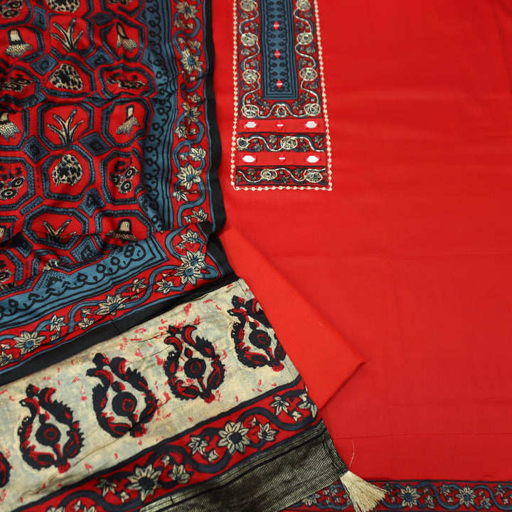 Nandini Kumkum Red Printed Yoke with Kardana and Mirror Work Glazed Cotton Set