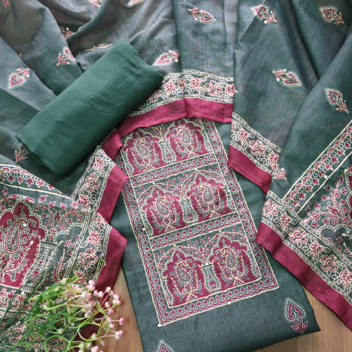 Shobha Prony Green All Over Kantha Embroidery Neck Work Chanderi Suit Set