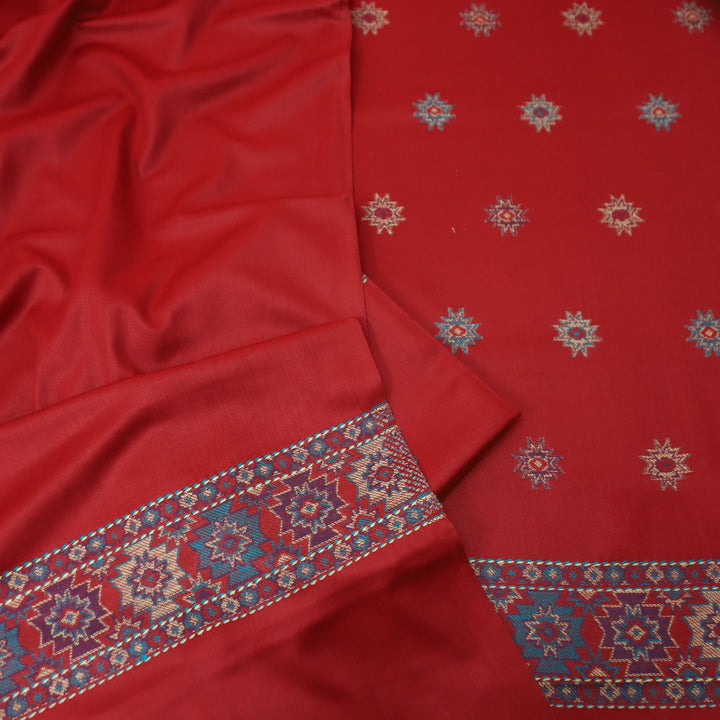 बेगमजान Berry Red Enhanced with Thread Weaved Hem Semi Pashmina Winter Set