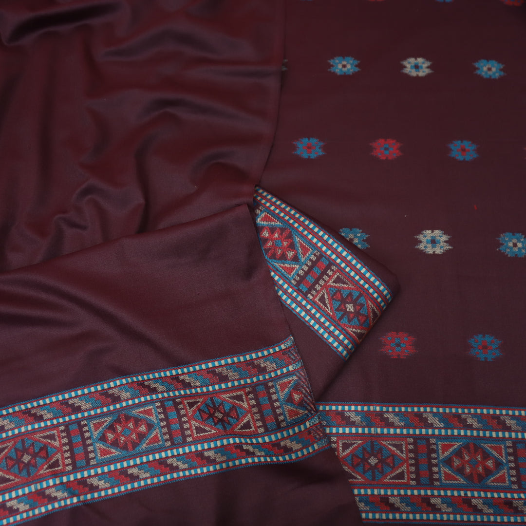 बेगमजान Burgundy Wine Enhanced with Thread Weaved Hem Semi Pashmina Winter Set