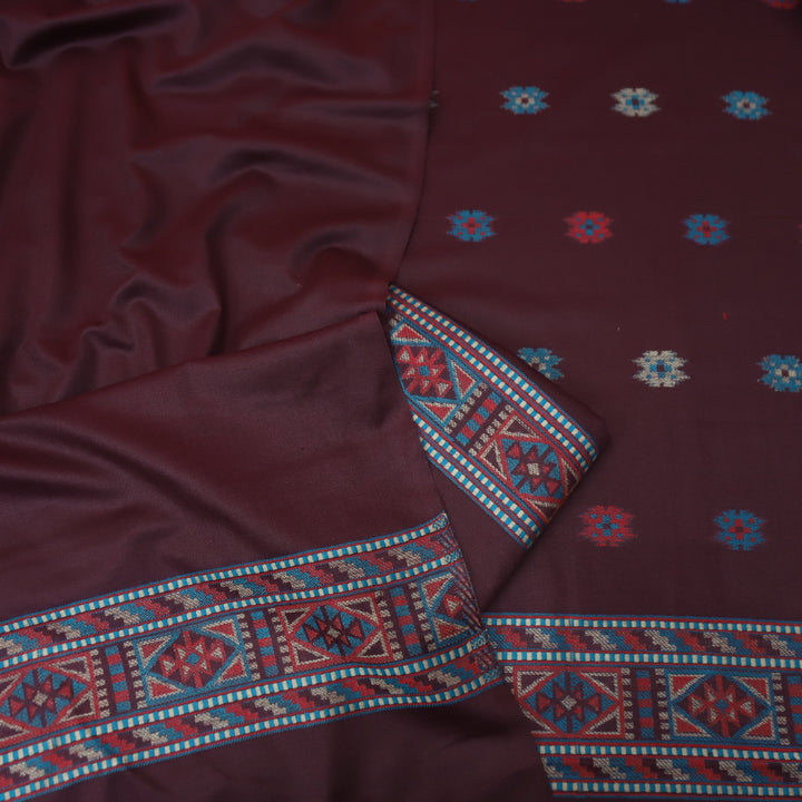 बेगमजान Burgundy Wine Enhanced with Thread Weaved Hem Semi Pashmina Winter Set