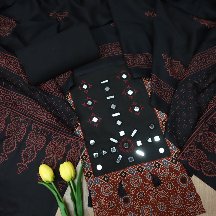 Sagun Maroon Red with Black Kutch Mirror with Tassel Work in Ajrak Printed Cotton Set