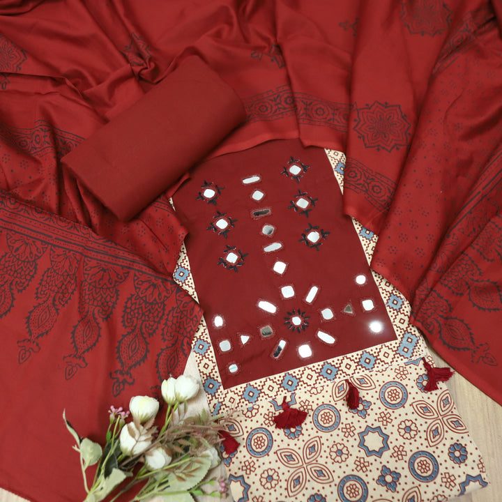 Sagun Shell Beige with Red Kutch Mirror with Tassel Work in Ajrak Printed Cotton Set