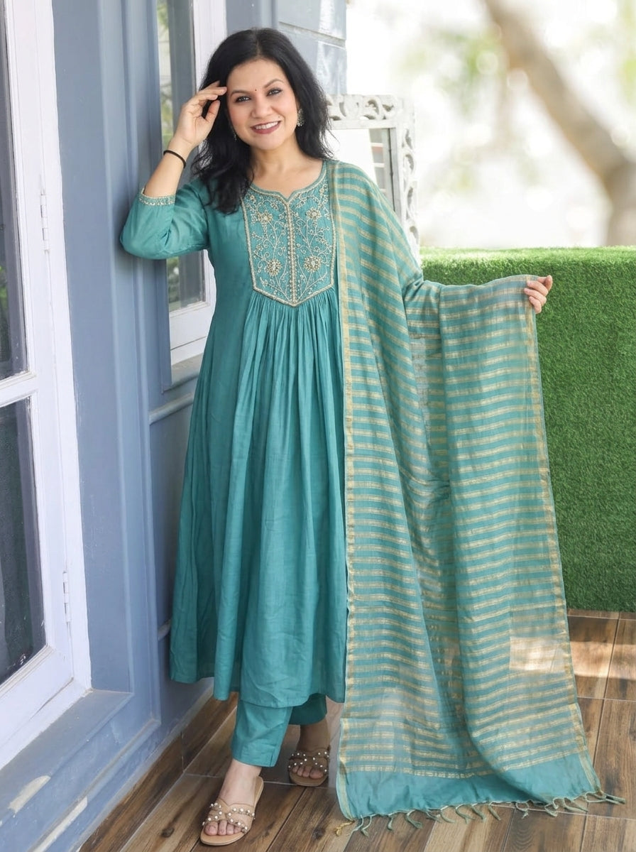 Yaashvi Turq Aqua Embellish Moti Kardana Mul Chanderi 3 Piece Set