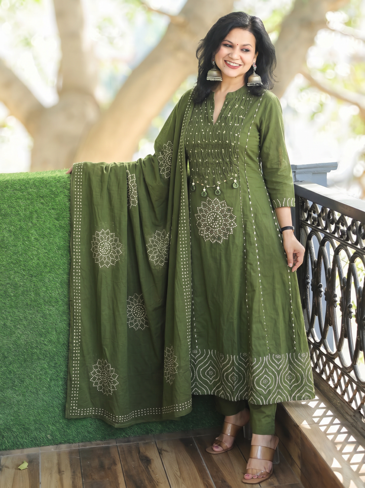 Tanishka Tree Green Pintuck Bandani Cotton 3 Piece Set