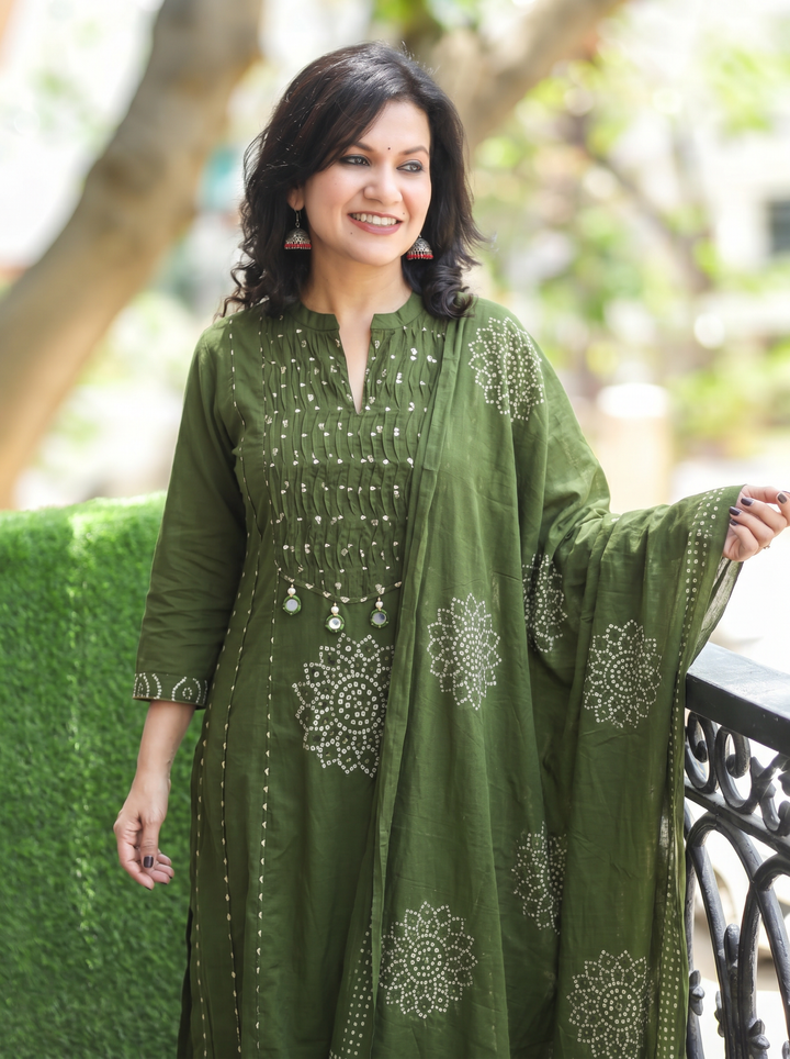 Tanishka Tree Green Pintuck Bandani Cotton 3 Piece Set