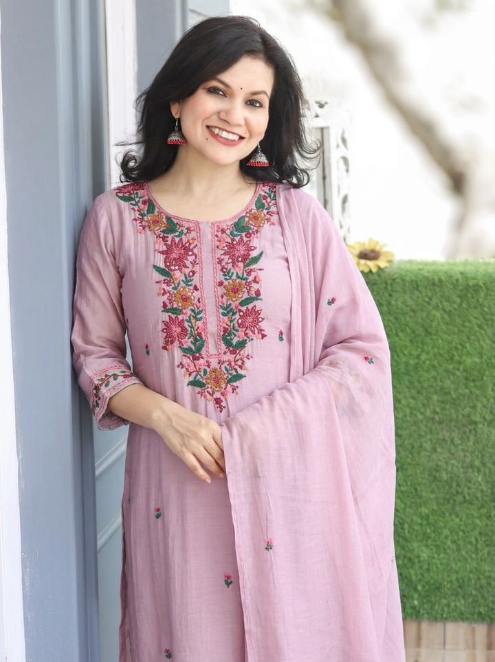 Vrinda Helio Mauve Kolkata Hand Embroidered Set