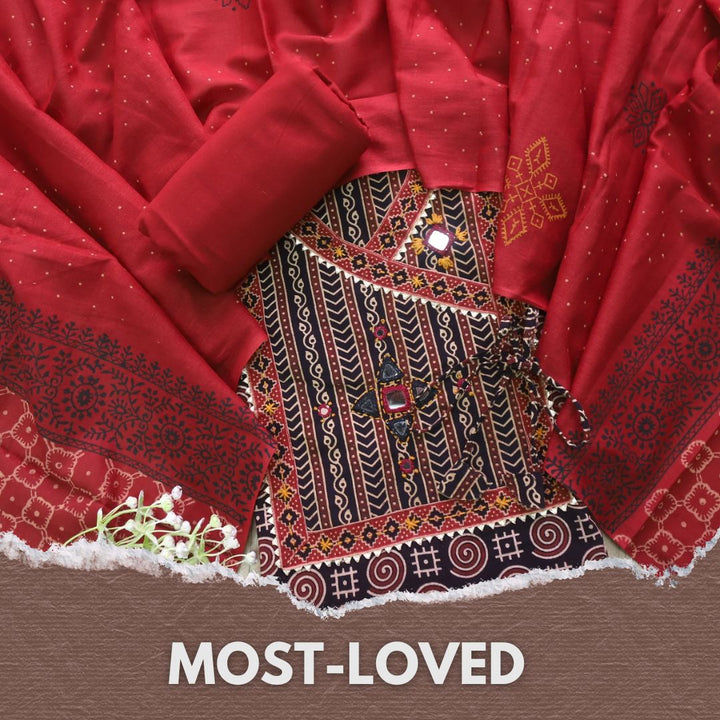Khairiyat Night Black Angrakha Kutch Work Cotton Top With Cotton Dupatta