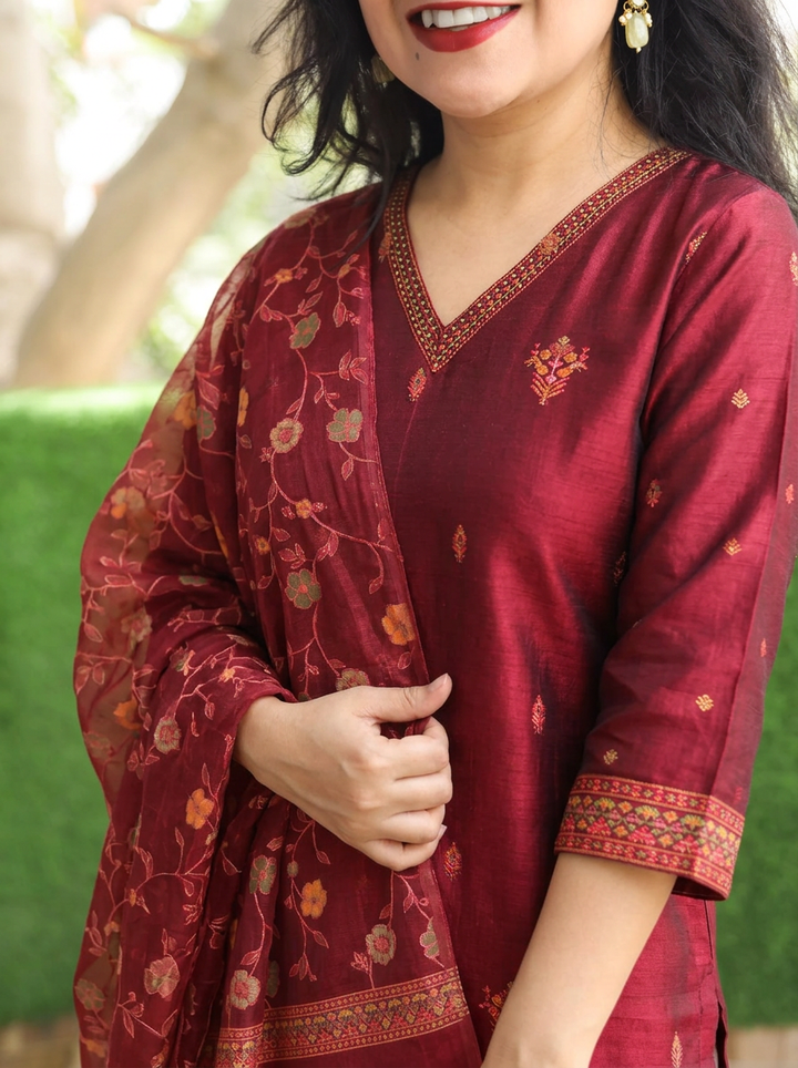 Madhuri Red Floral Jamdani 3 Piece Set