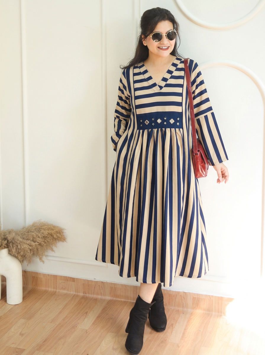 Joe White Blue Stripe Print Panel Style Winter Twill Dress