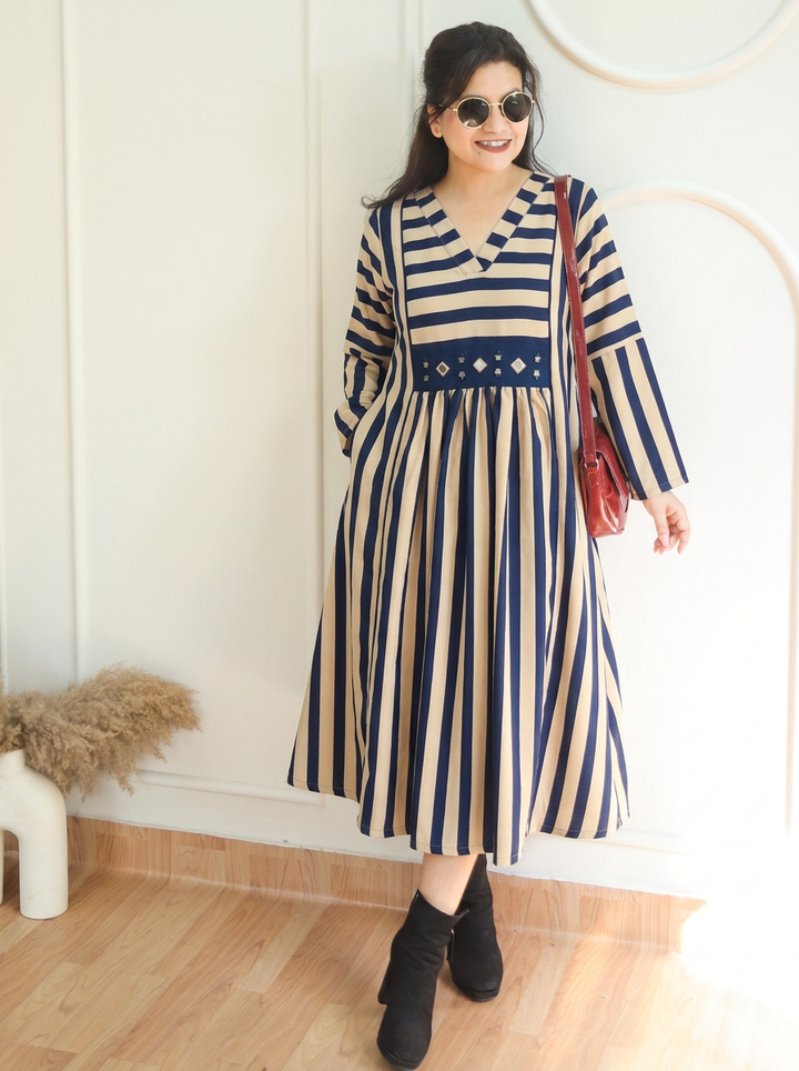 Joe White Blue Stripe Print Panel Style Winter Twill Dress