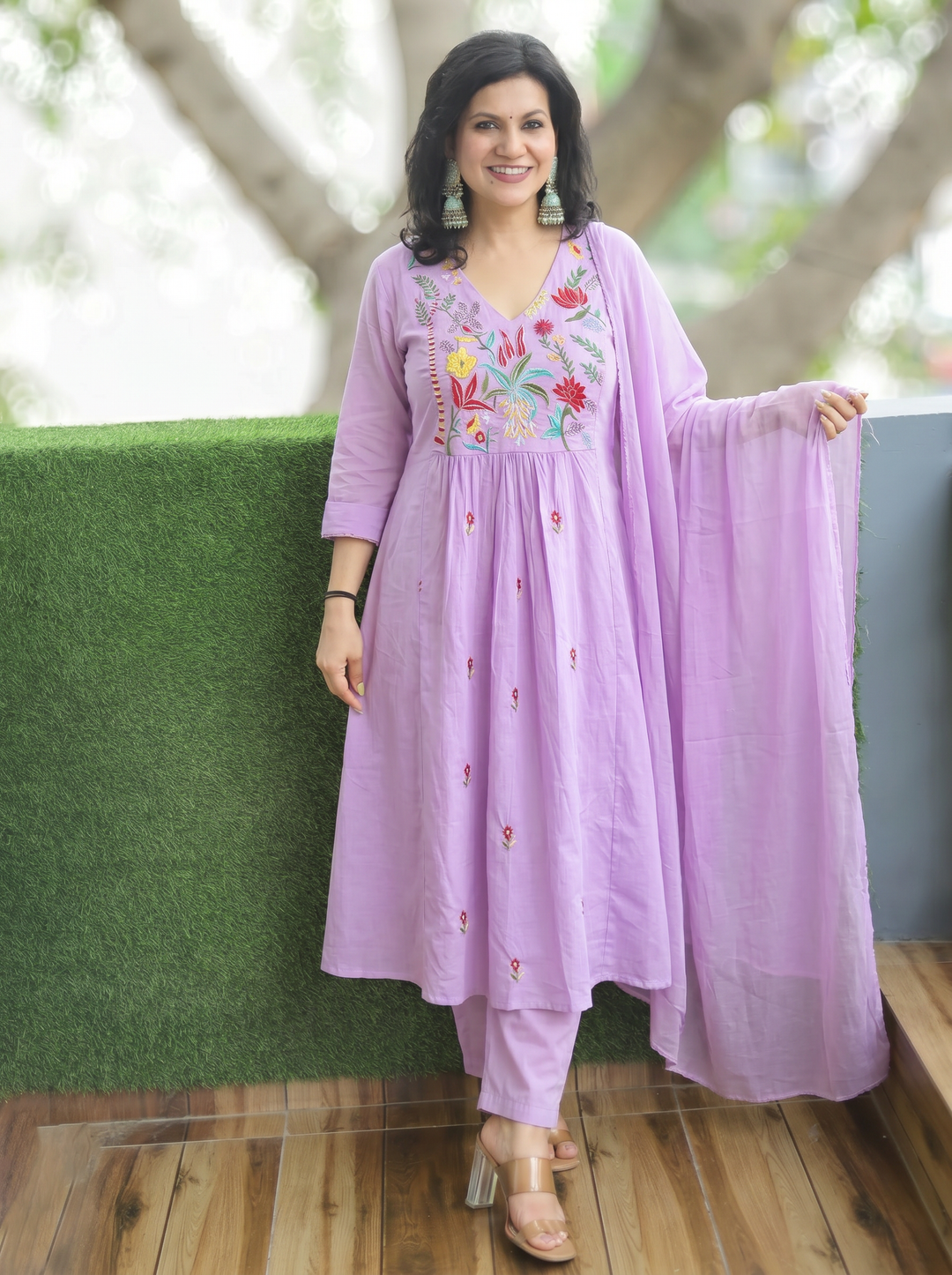 Shiwangi Tulip Lilac Embroidered Mul Cotton 3 Piece Set