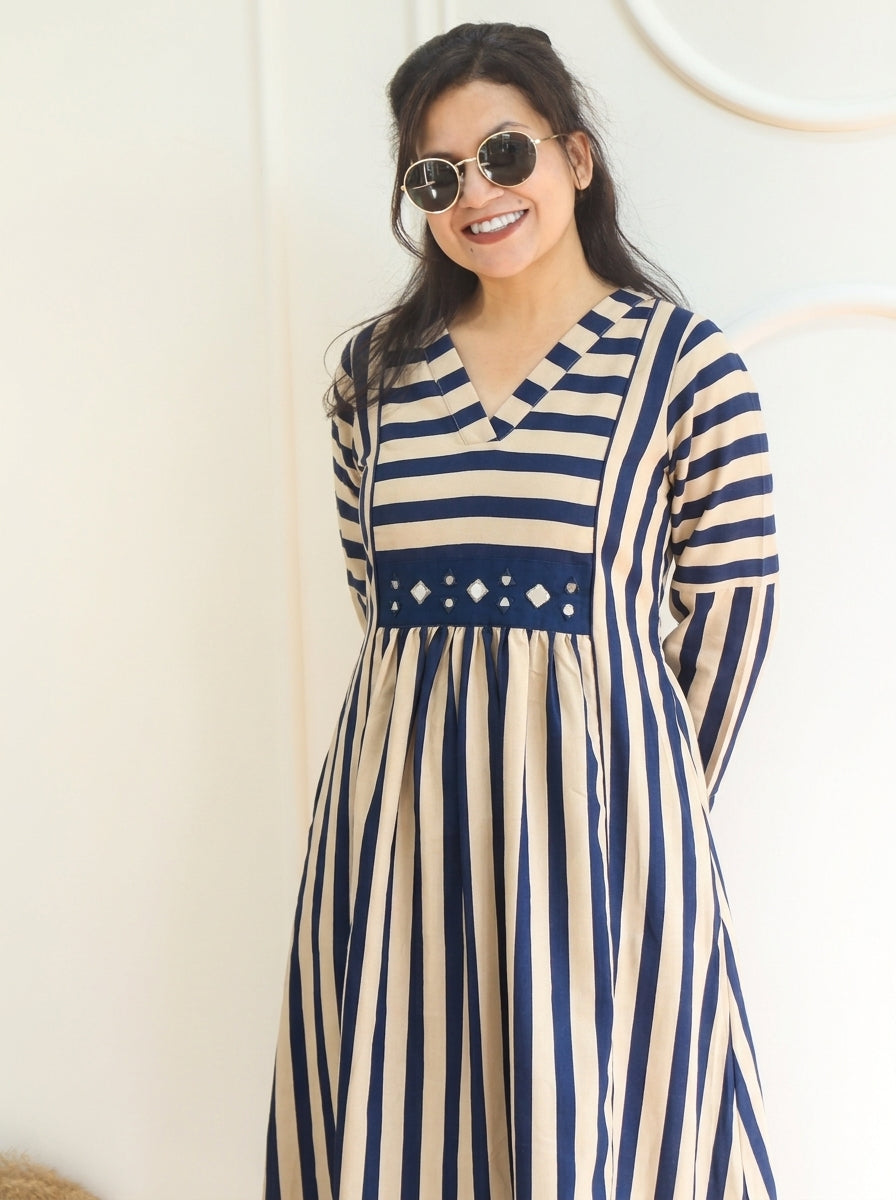 Joe White Blue Stripe Print Panel Style Winter Twill Dress