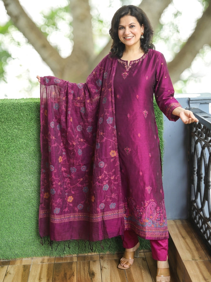 Nishroop Purple Floral Weaved Jamdani 3 Piece Set
