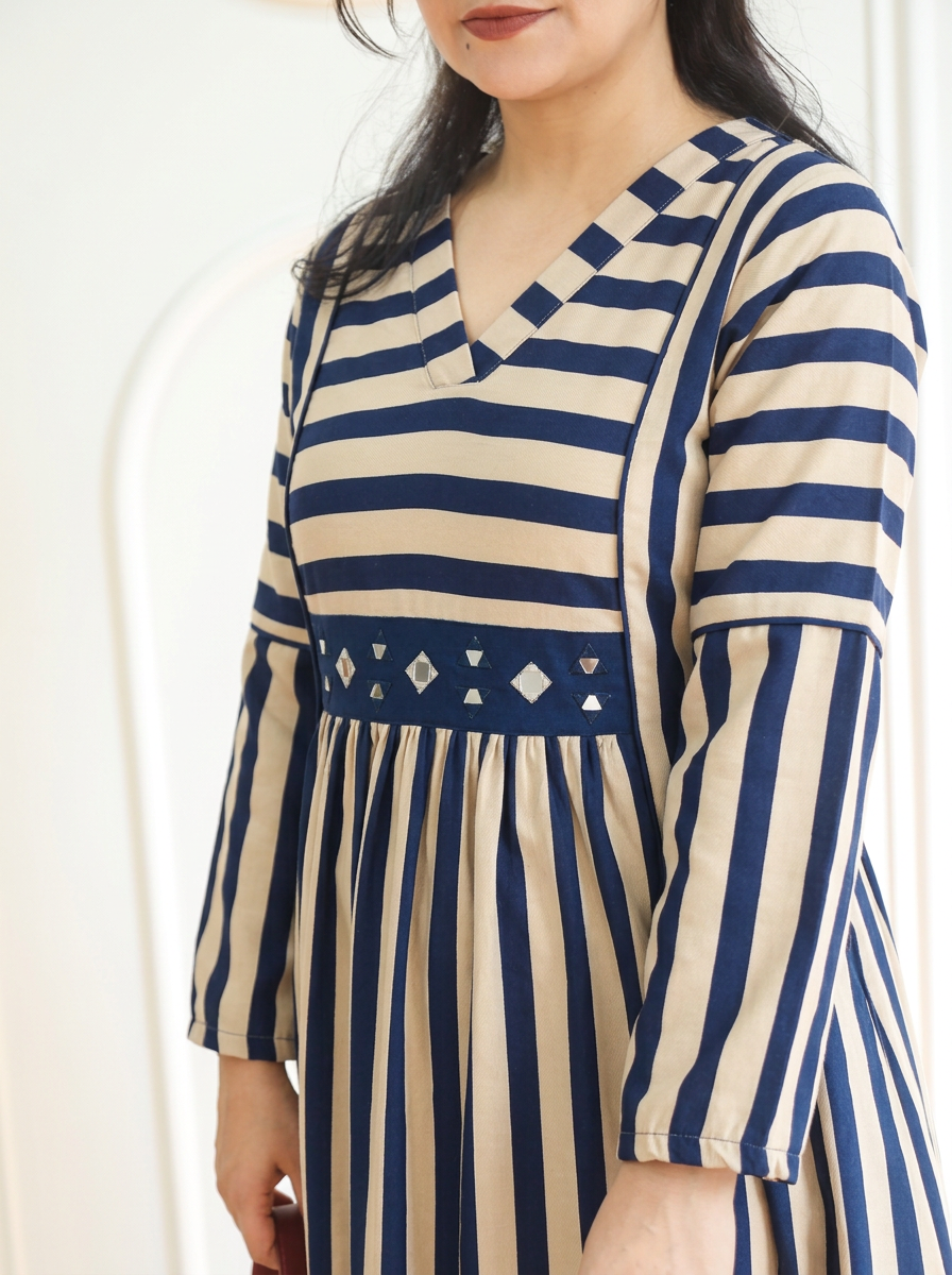 Joe White Blue Stripe Print Panel Style Winter Twill Dress