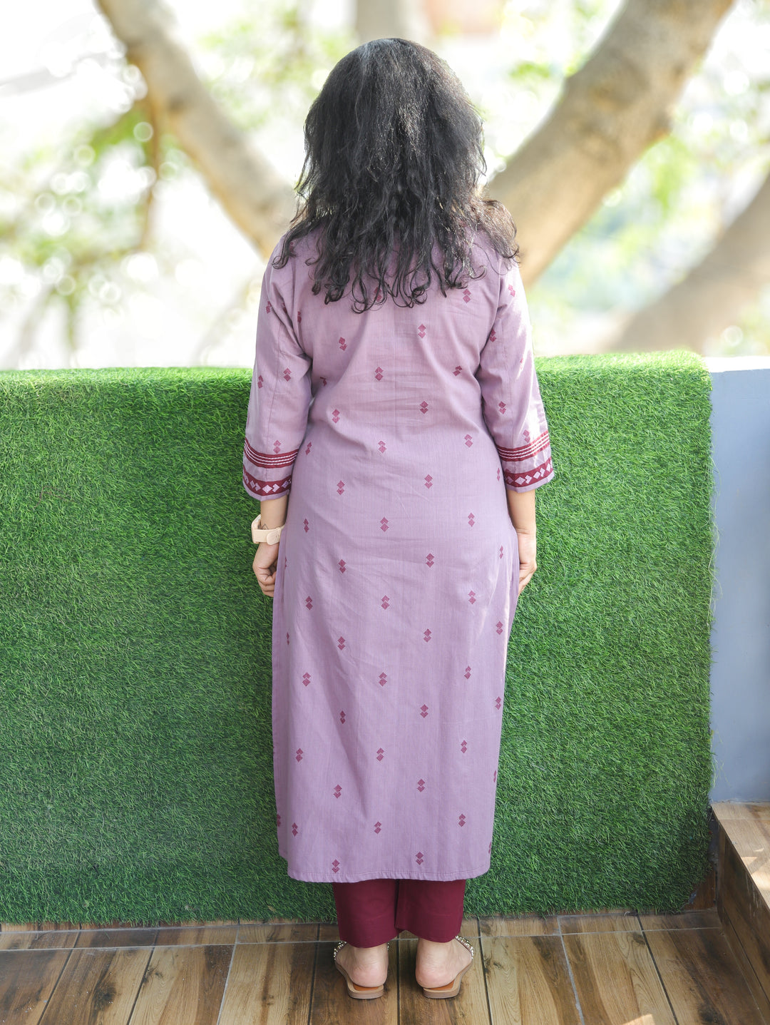 Aruroopi Mauve Rose V Neck with Mirror and Thread Wevaed South Cotton Kurti