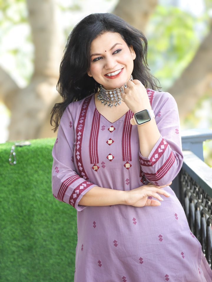 Aruroopi Mauve Rose V Neck with Mirror and Thread Wevaed South Cotton Kurti