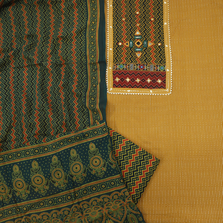Ruhani Medallion Yellow Cotton Top with Printed Dupatta