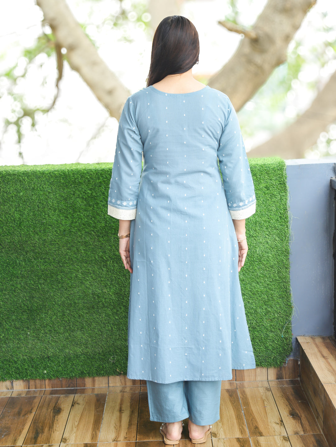Jhanvi Ice Blue Knot Detailing Neck Thread Weaved in Side Pocket Cotton 2 Piece Set
