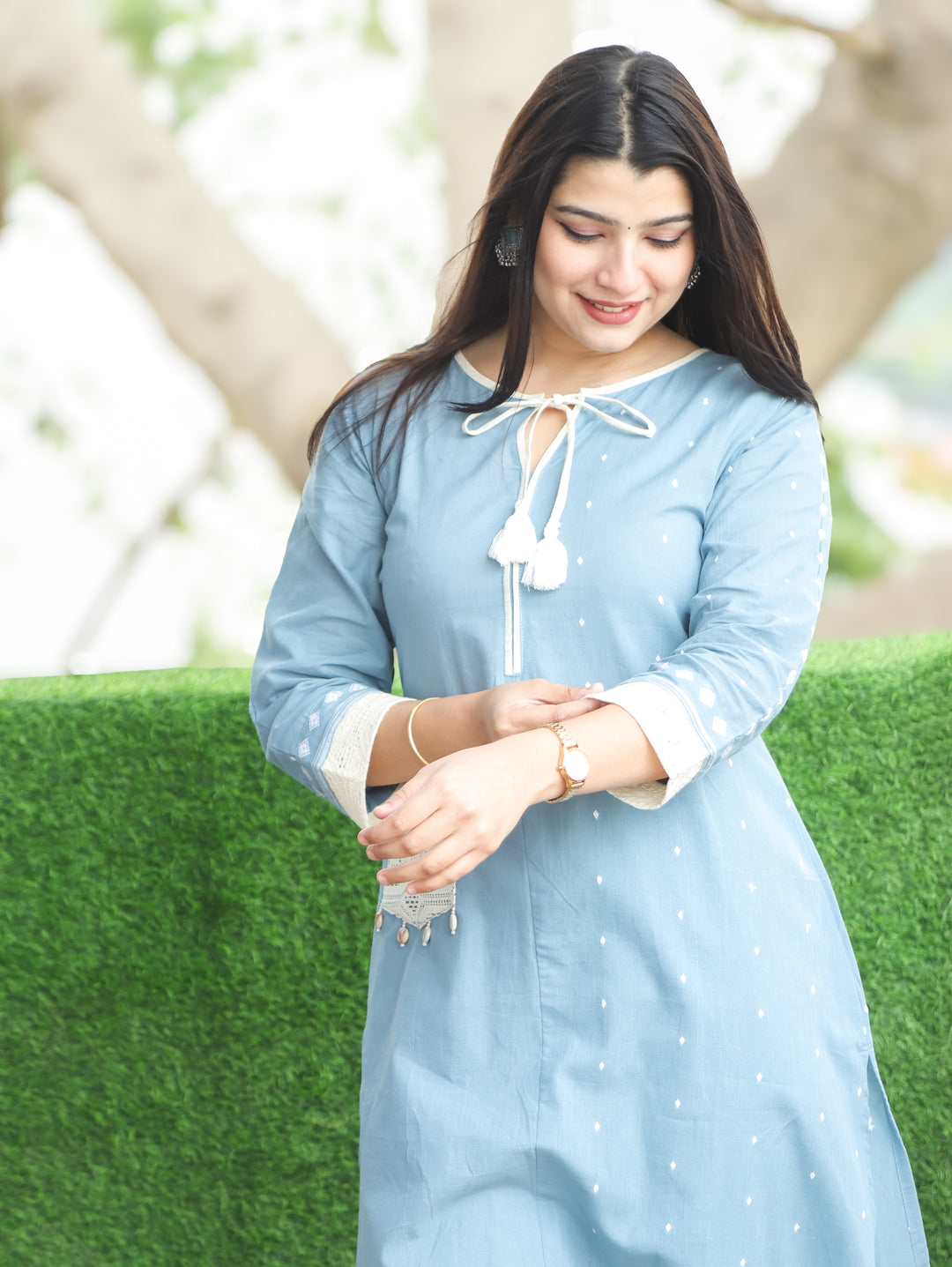 Jhanvi Ice Blue Knot Detailing Neck Thread Weaved in Side Pocket Cotton 2 Piece Set
